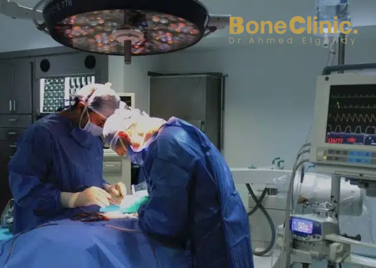 ما نسبة نجاح عملية ترقيع العظام؟